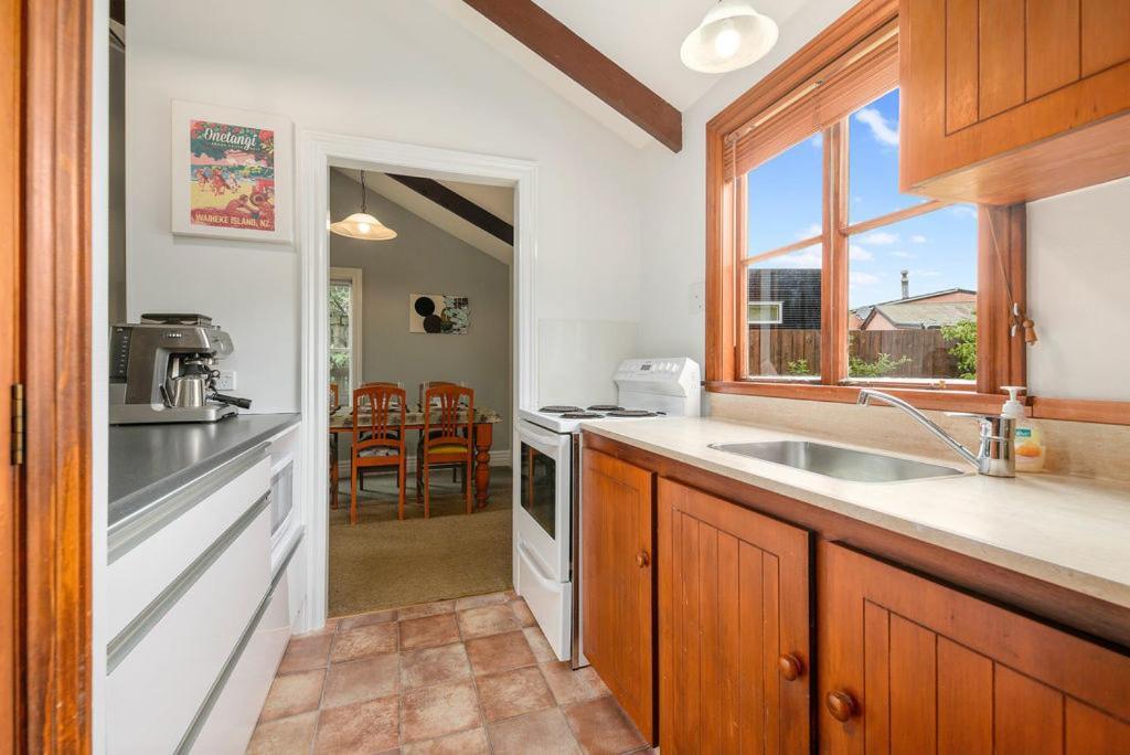 Central Peach - Queenstown Holiday Home Exteriör bild